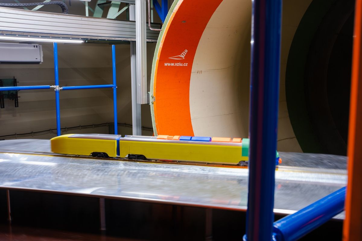 Náš nový západočeský vlak míří do aerodynamického tunelu, testy ověří stabilitu