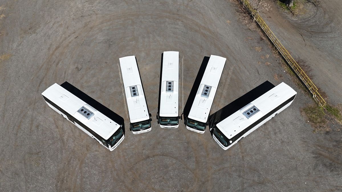 Ve Zlínském kraji jsme nasadili pět nových autobusů, mají antibakteriální potahy