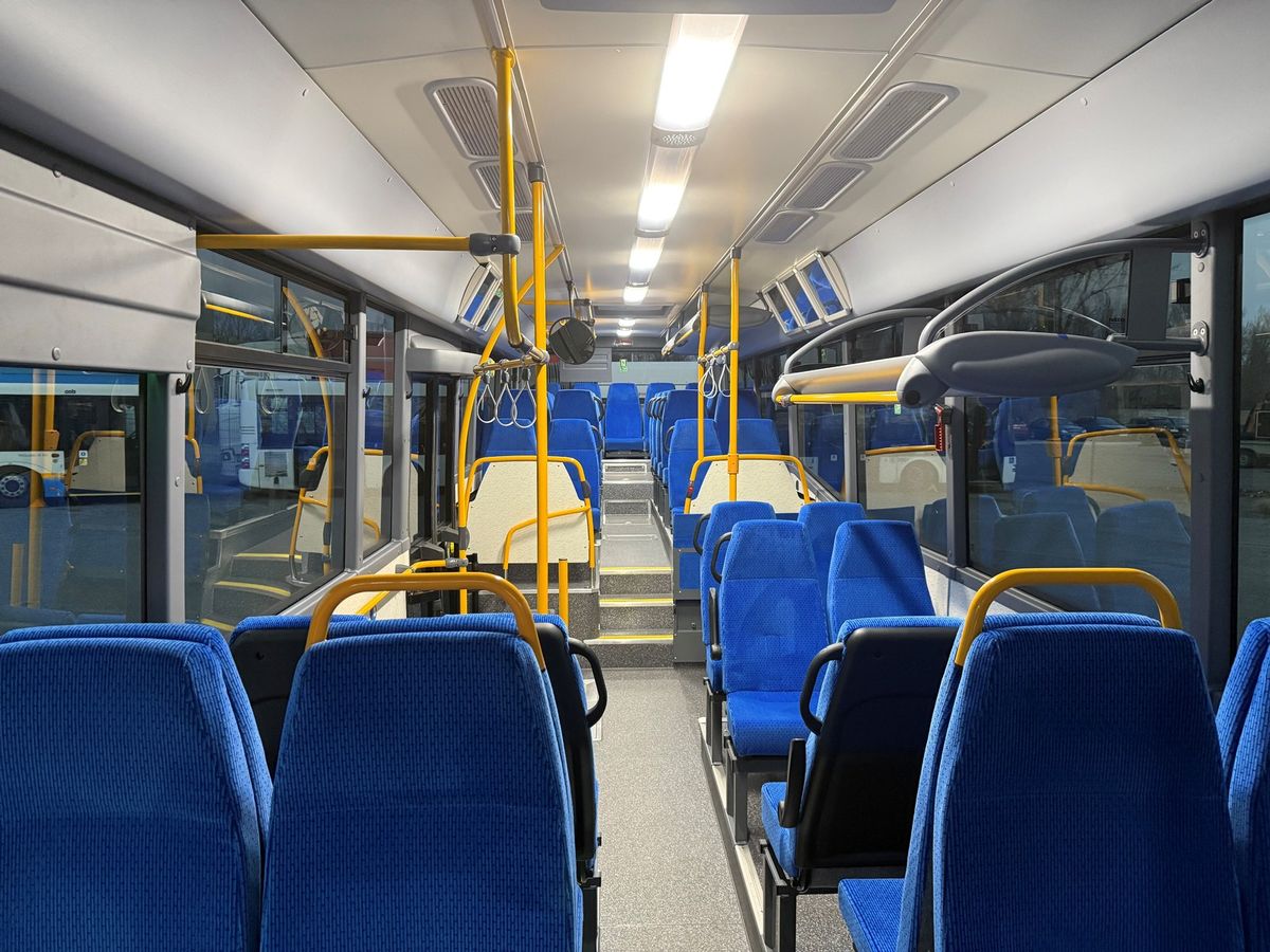 Ve Zlínském kraji jsme nasadili pět nových autobusů, mají antibakteriální potahy