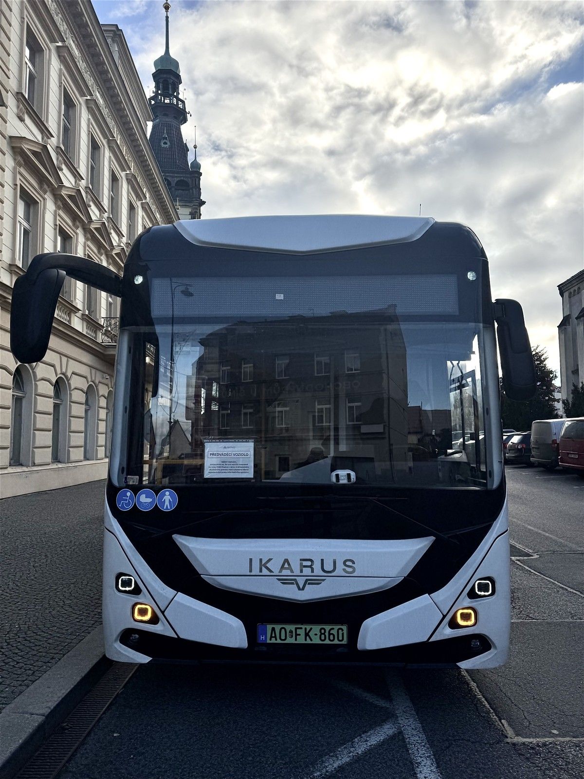 V kladenské MHD testujeme další elektrobus, mezi 18 zdejšími vozy jezdí Ikarus