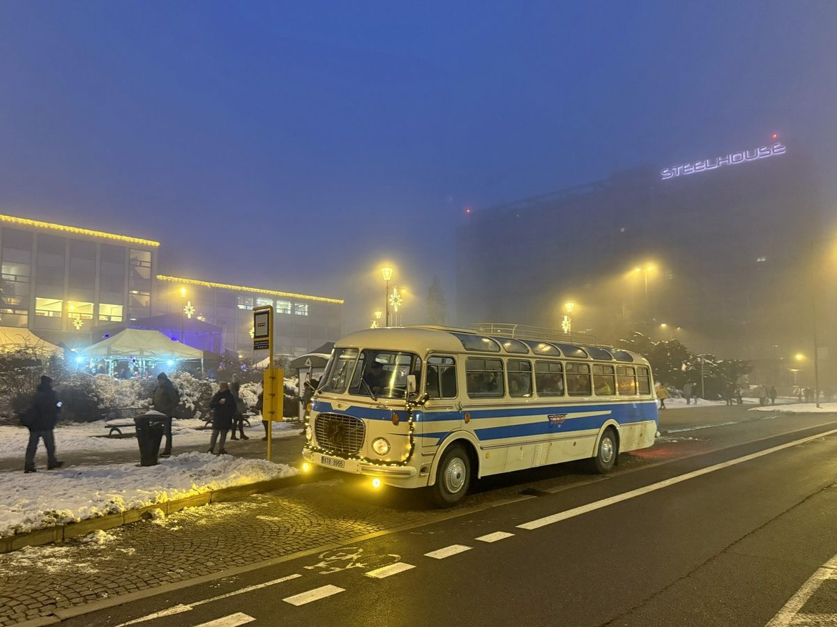 Vánoční autobusy v Českém Těšíně a Třinci, v MHD Chrudim pojede i Mikuláš