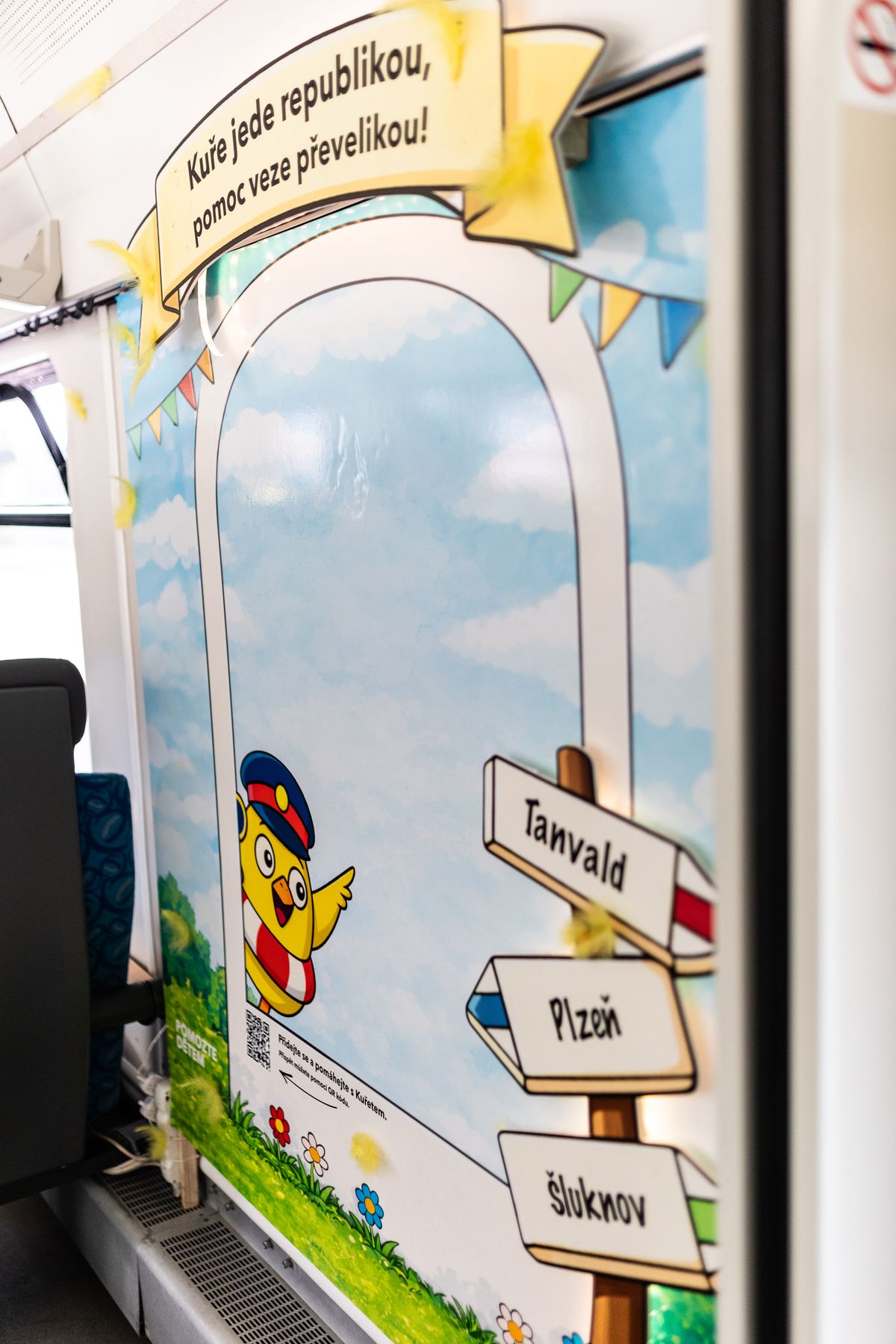 Stali jsme se spojencem sbírky Pomozte dětem, po Čechách jezdí vlak s Kuřetem