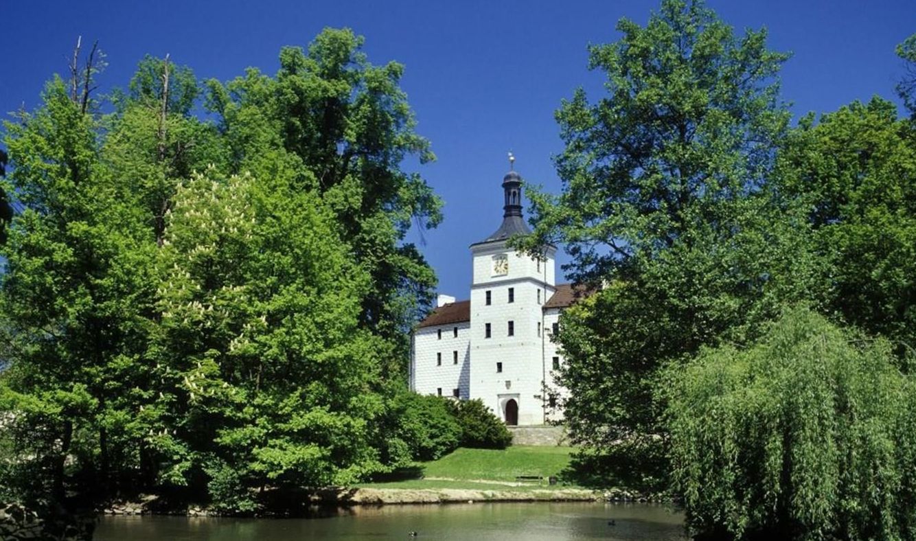 Zámek Březnice