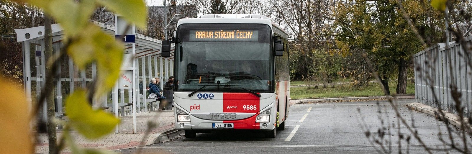 Svátky a prázdniny upravují provoz autobusů a vlaků, omezeny jsou i infokanceláře