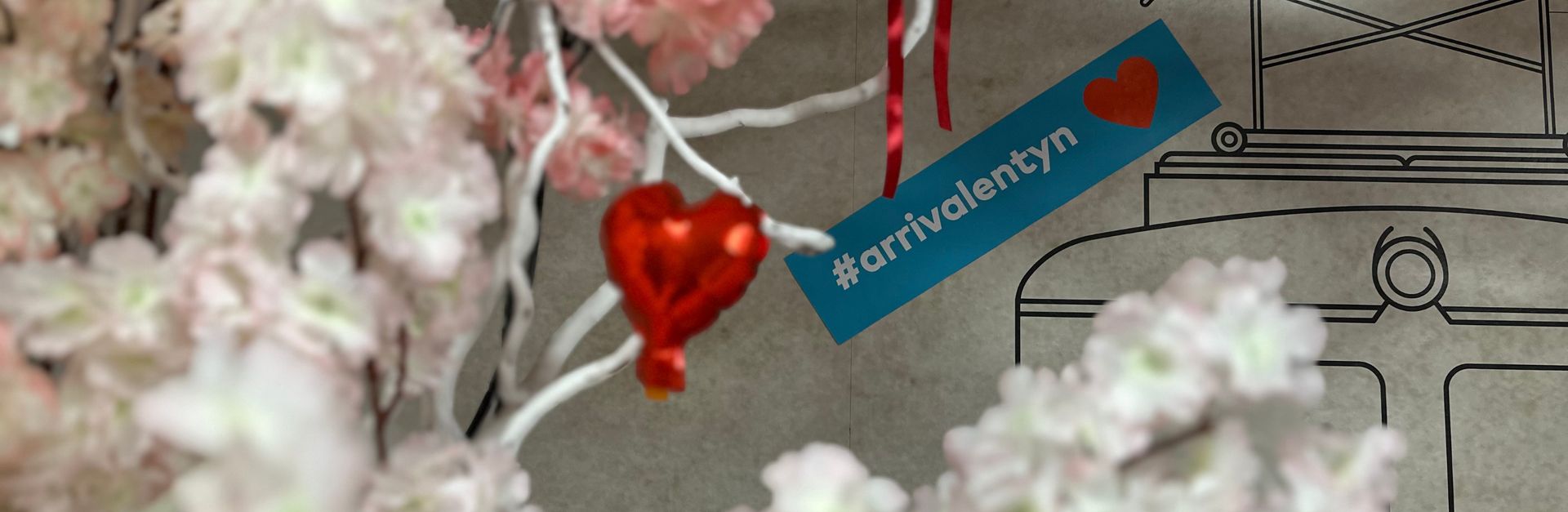 Vyfoťte se na naší zamilované lavičce, pět párů potěšíme valentýnským balíčkem