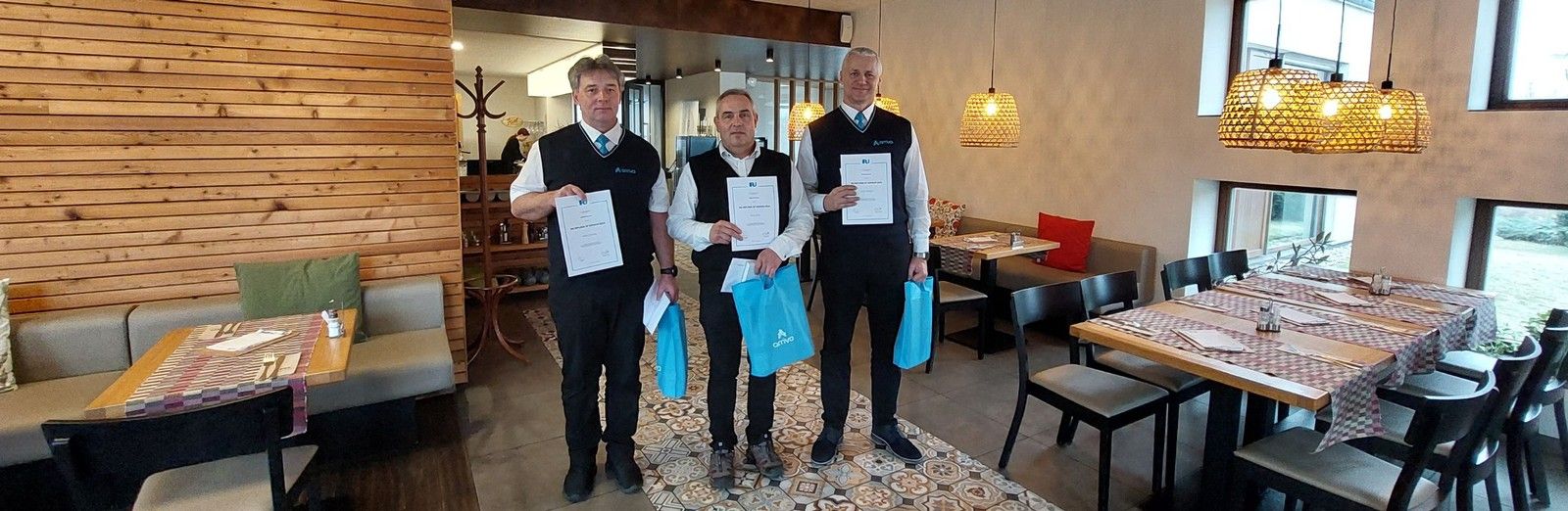 Další naši řidiči získali prestižní profesní ocenění, diplomy letos míří na Moravu