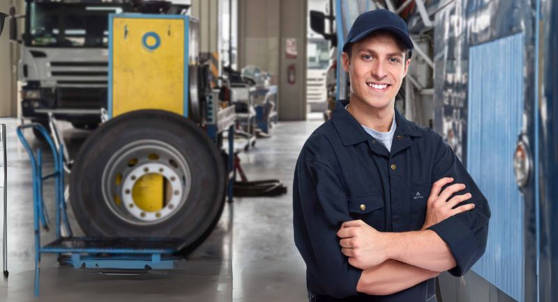 Autoelektrikář/ka a automechanik/čka pro autobusovou dopravu