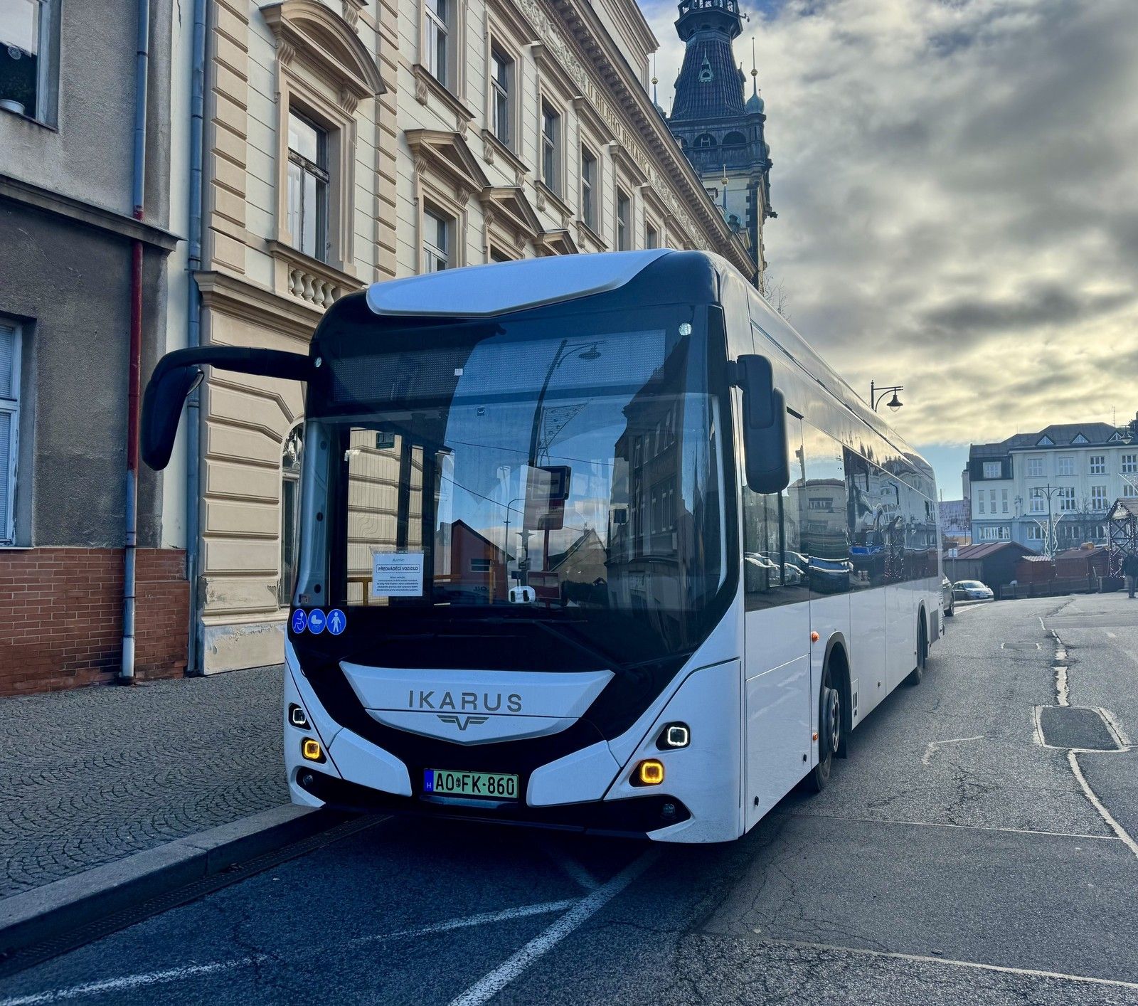 V kladenské MHD testujeme další elektrobus, mezi 18 zdejšími vozy jezdí Ikarus
