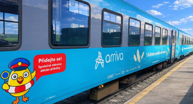Stali jsme se spojencem sbírky Pomozte dětem, po Čechách jezdí vlak s Kuřetem